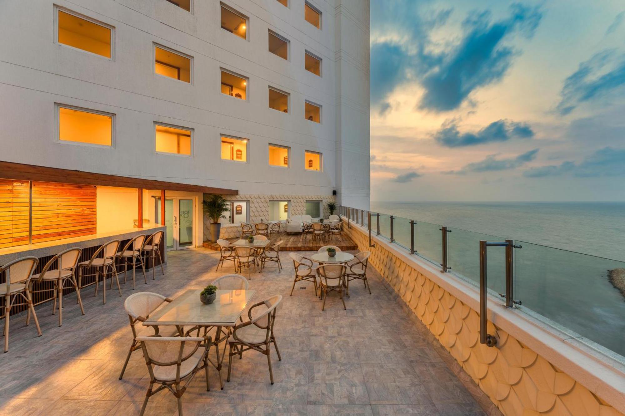 Hotel Almirante Cartagena Colombia Exterior foto The 19th floor Sky Bar