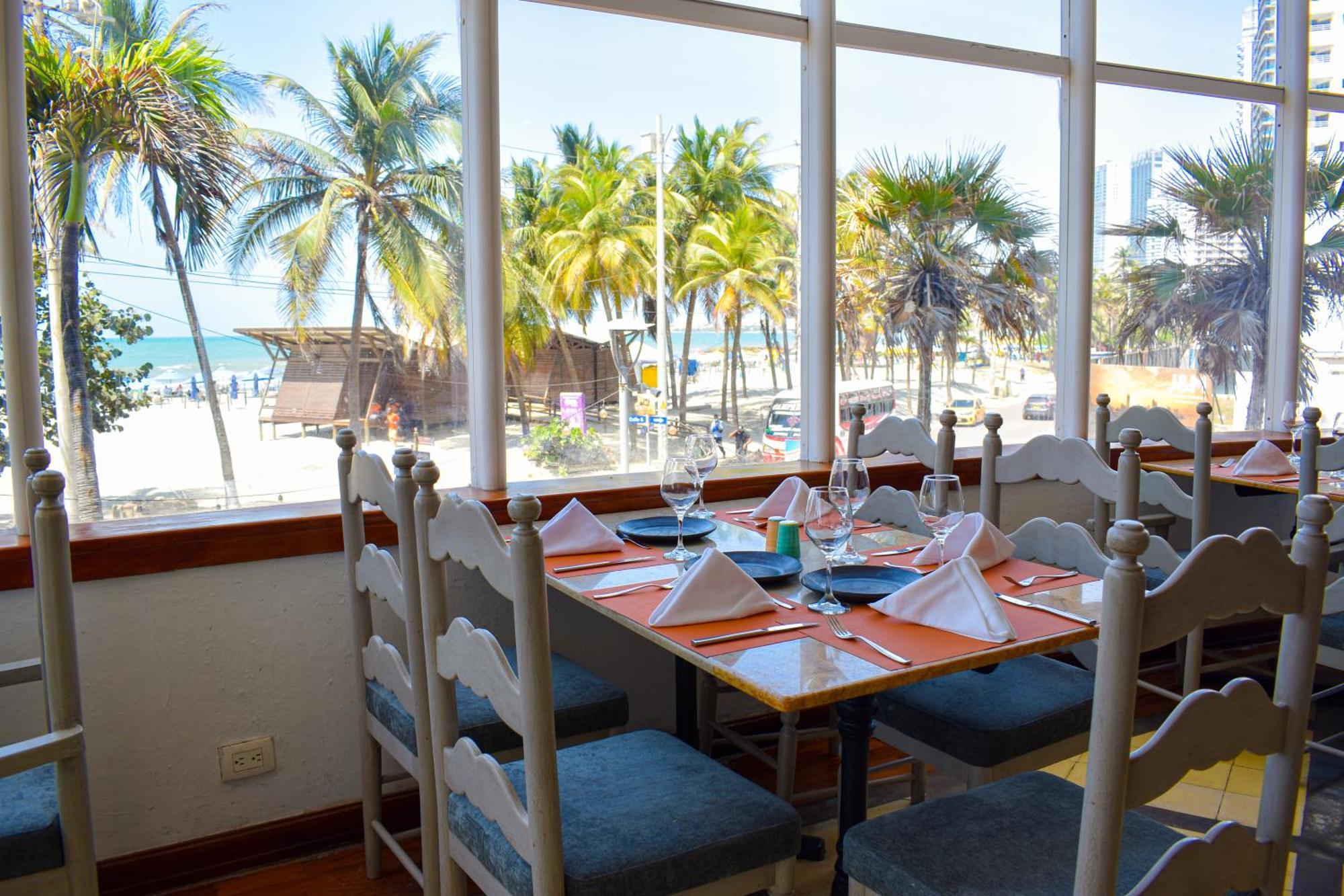 Hotel Almirante Cartagena Colombia Exterior foto Restaurant in the hotel